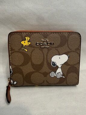 Coach x Peanuts Snoopy Woodstock Brown Small Zip Wallet